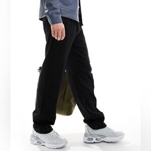 BERSHKA for ASOS wide leg pintuck sweatpants in black size medium‎